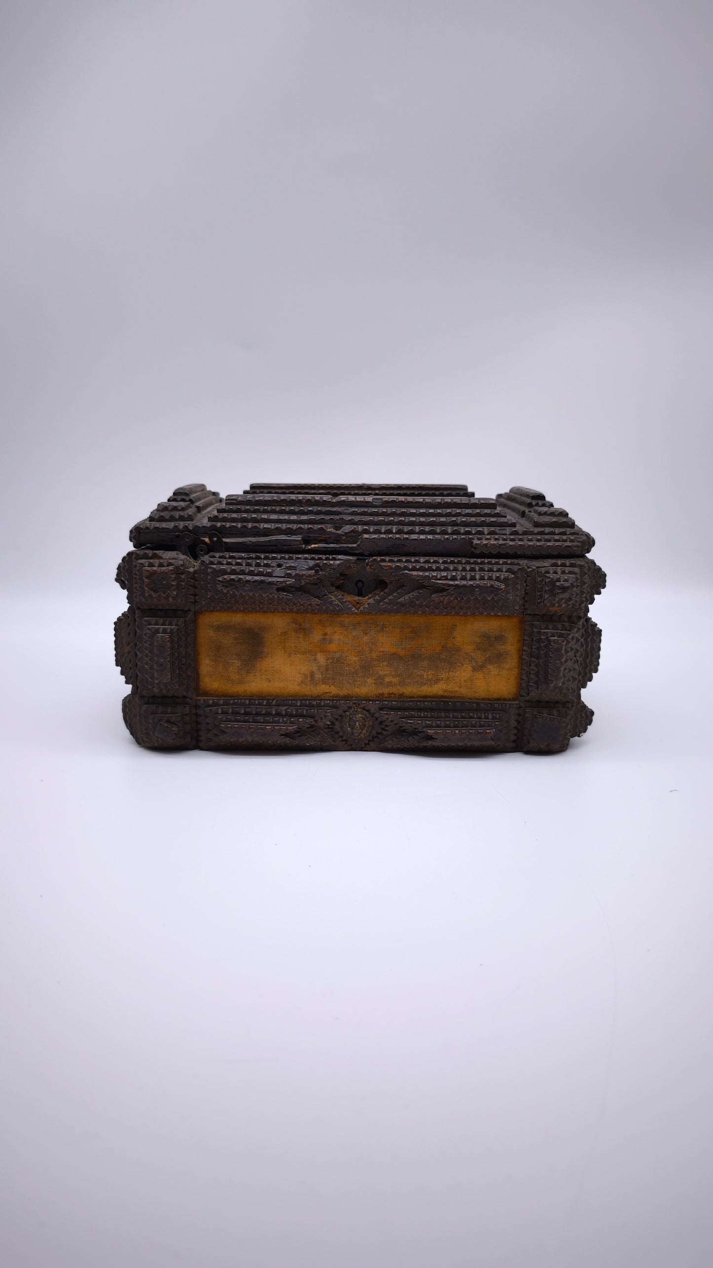 81709 Scatola Tramp Art, XIX secolo