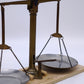 81775 Bilancia vintage con base in pietra