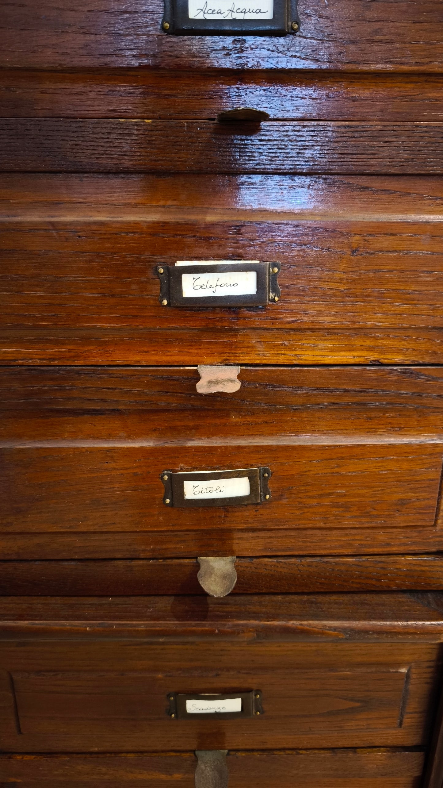 81845 Mobile archivio notarile in legno massello di rovere