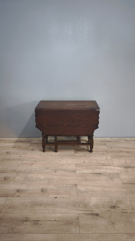 81876 Tavolo a bandelle in legno