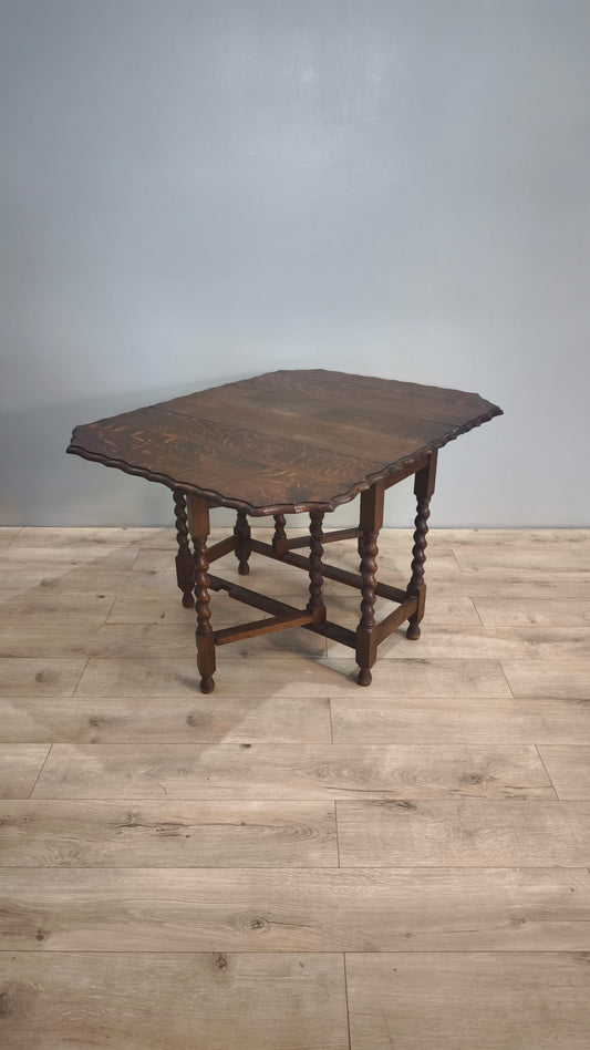 81876 Tavolo a bandelle in legno