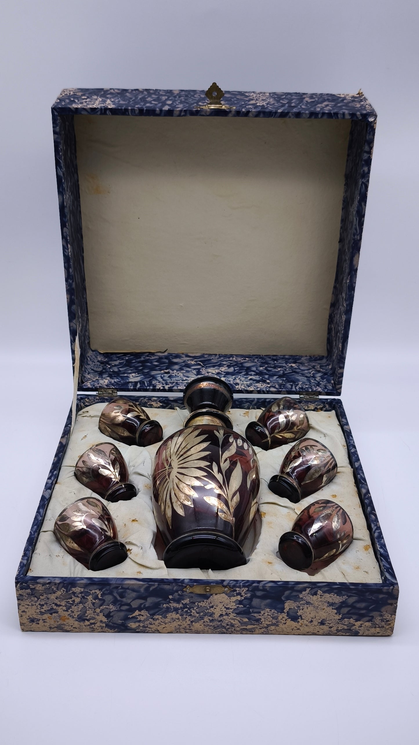 81890 Set da rosolio vintage composto da bottiglia e 6 bicchierini con scatola