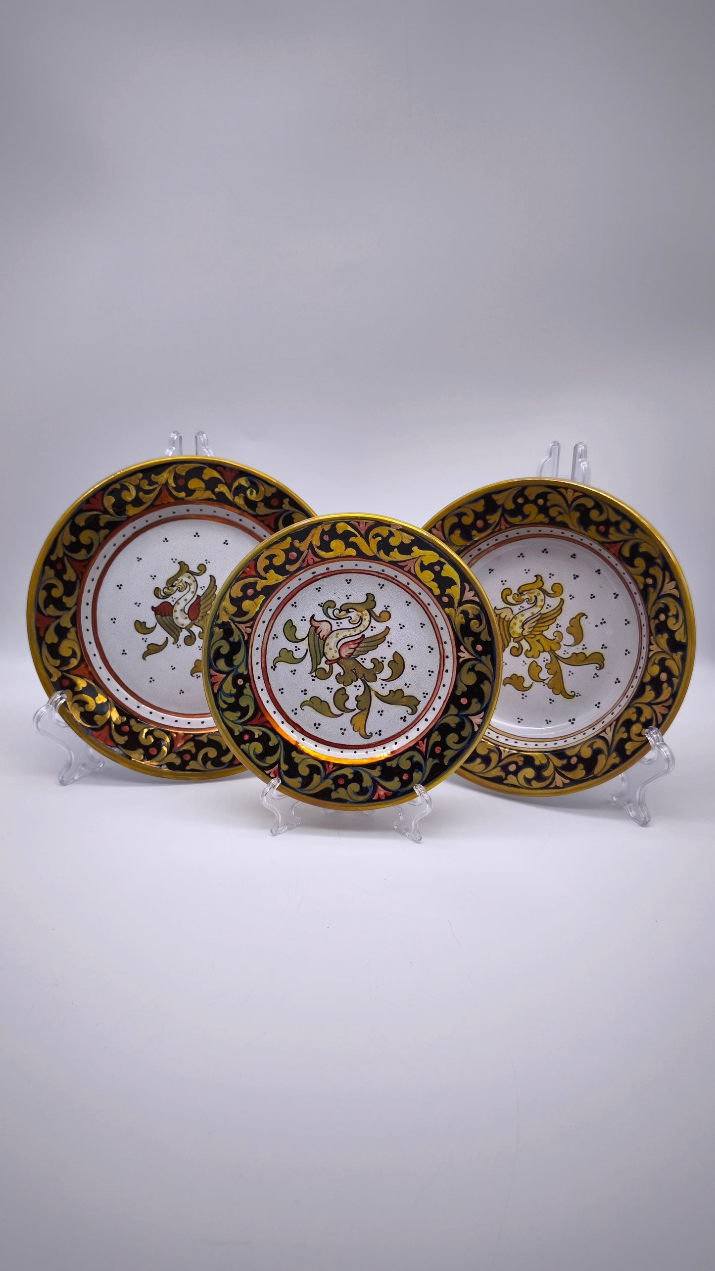 81915 Servizio di piatti in ceramica AR Italy per 6 persone tre misure