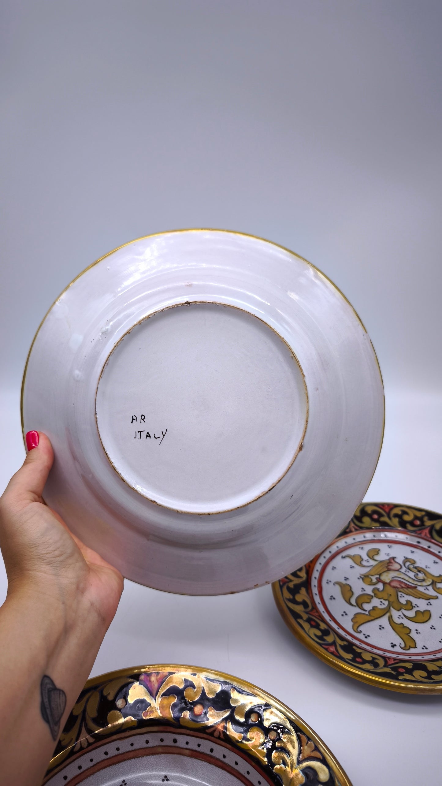 81915 Servizio di piatti in ceramica AR Italy per 6 persone tre misure