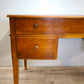 81813 Scrivania in legno massello con tre cassetti