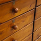 82112 Grande cassettiera in legno 28 cassetti
