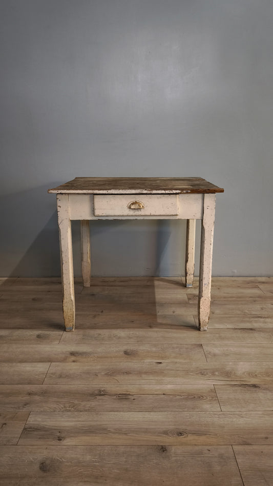 82117 Tavolo rustico quadrato in legno