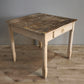 82117 Tavolo rustico quadrato in legno