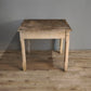 82117 Tavolo rustico quadrato in legno