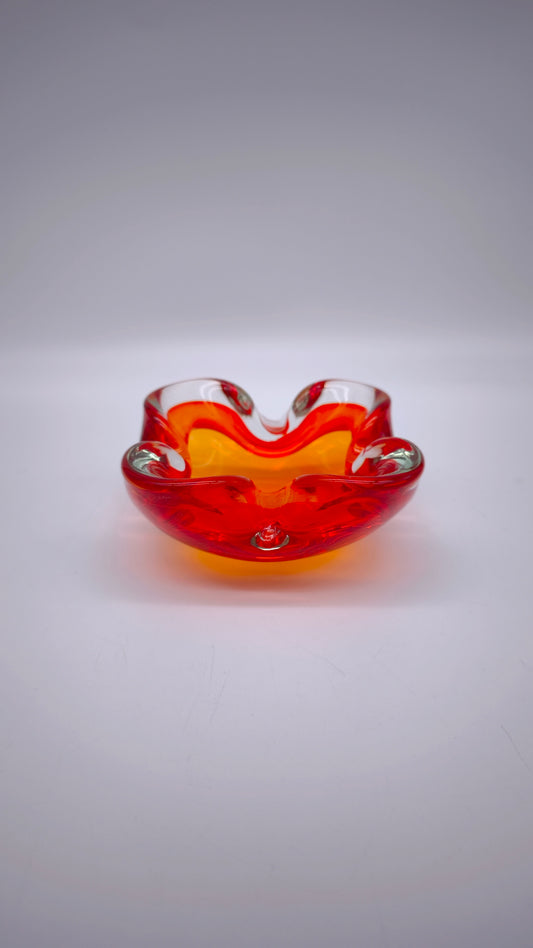 82018 Porta cenere in vetro di Murano rosso