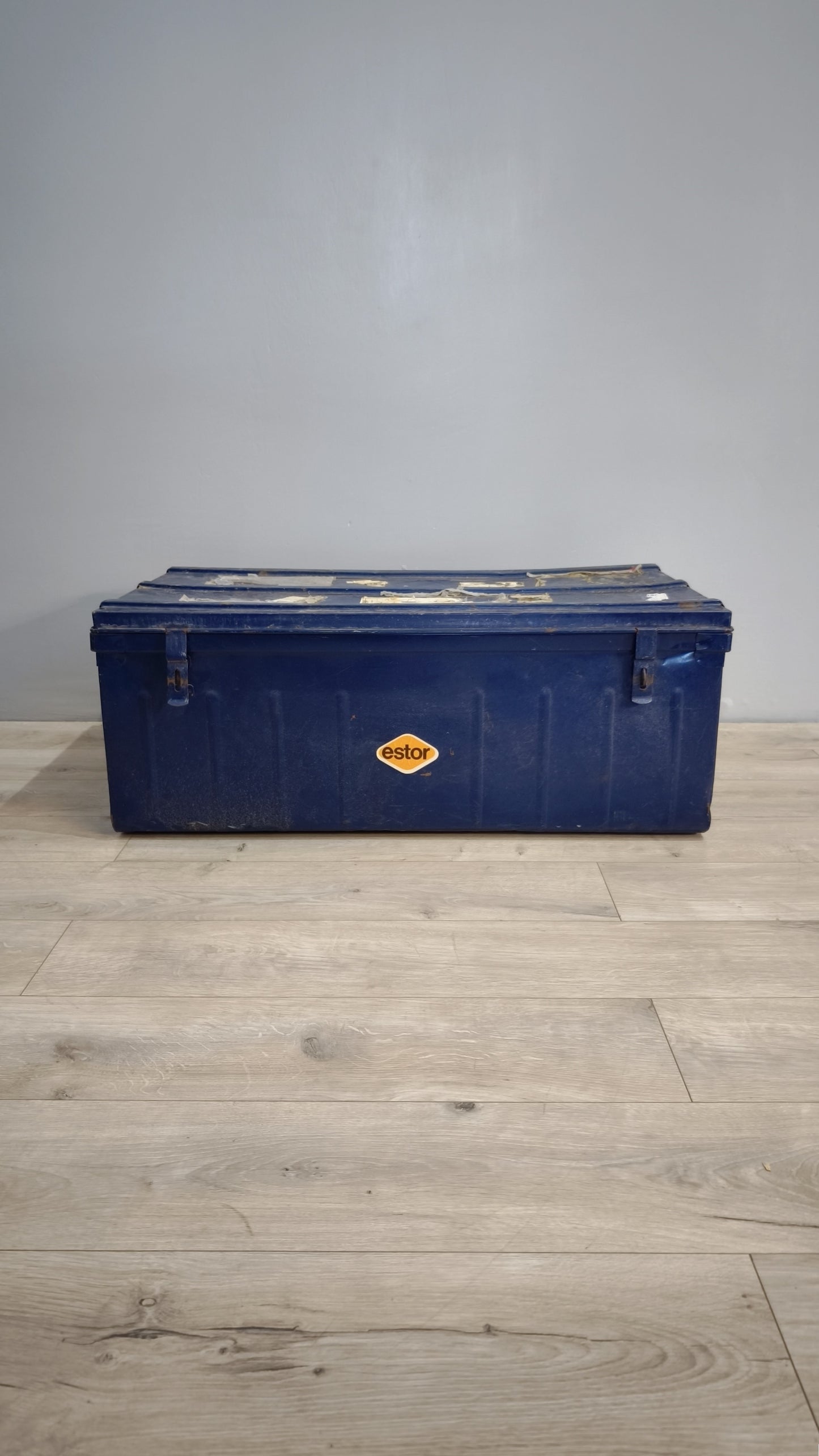 82127 Bauletto blu metallo