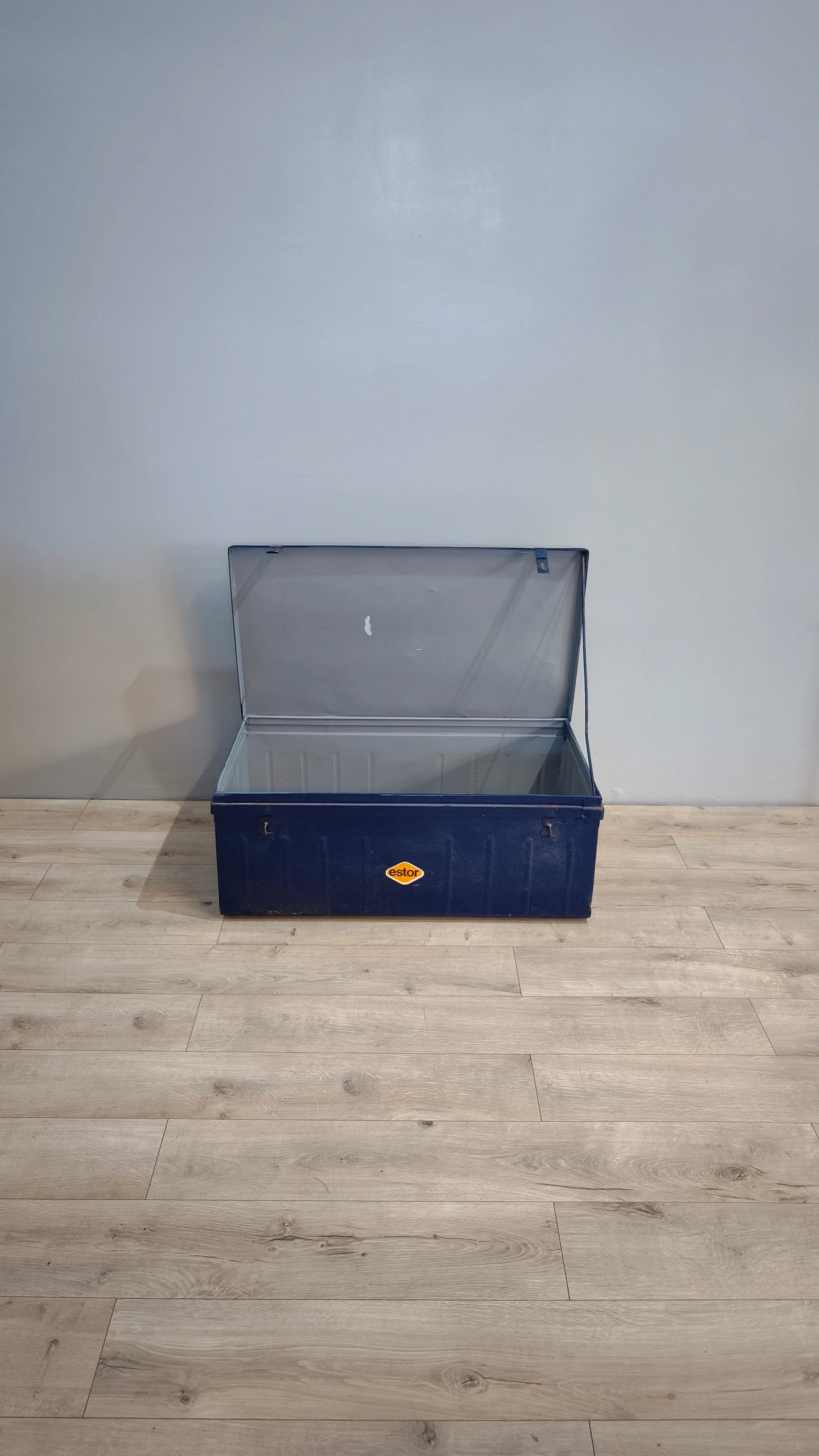 82127 Bauletto blu metallo