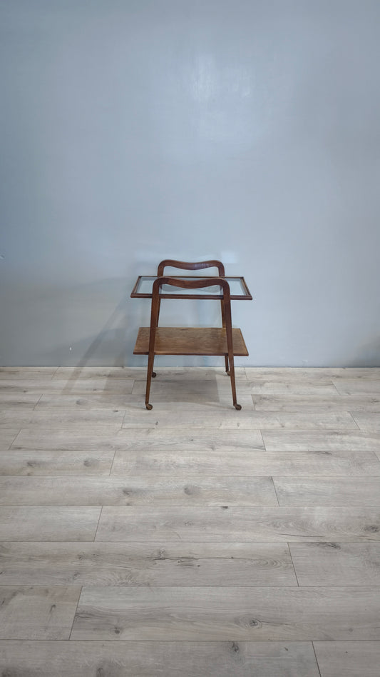 82473 Carrello vintage in legno con piano in vetro