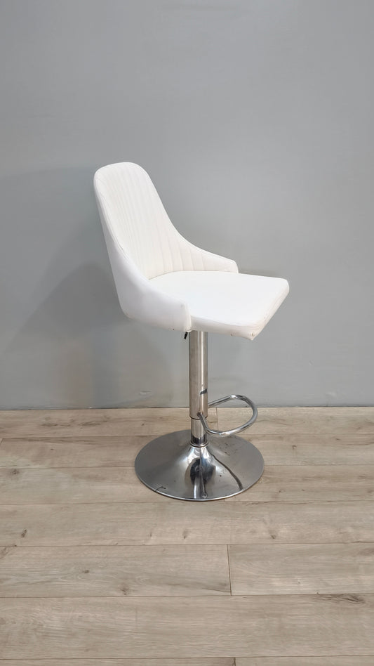 82546 Sgabello bianco con altezza regolabile