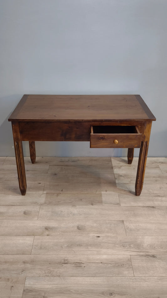 82475 Tavolo madia in legno massello con cassetto frontale
