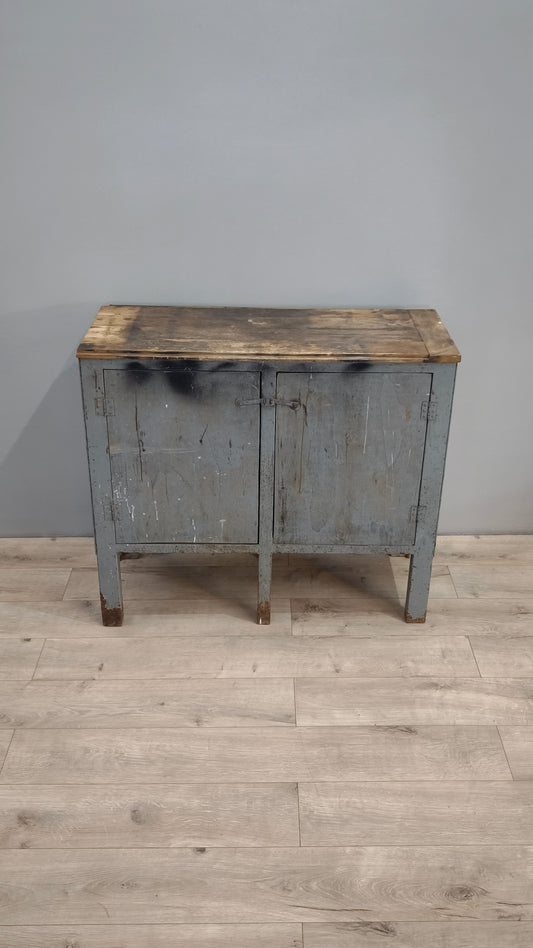 82474 Credenza da lavoro in ferro con piano in legno
