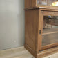 82934 Vetrina in legno con ante scorrevoli