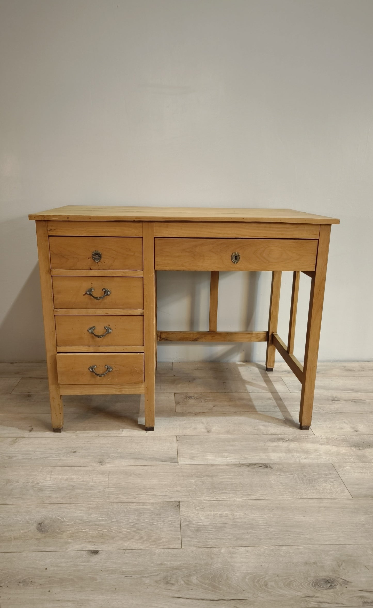 82958 Scrivania ministeriale in legno