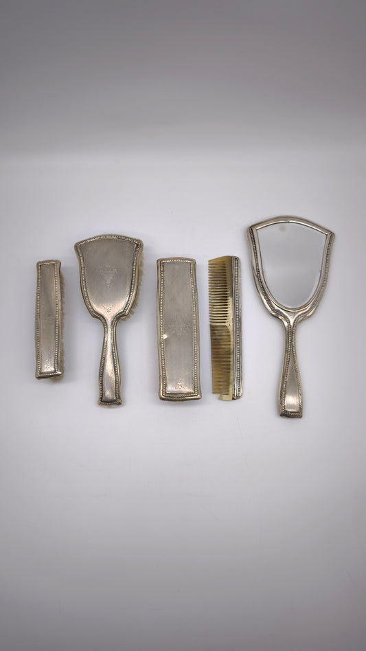 82797 Set da toletta in argento