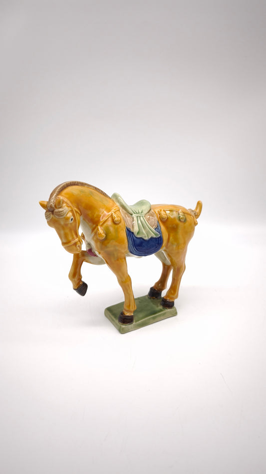 82704 Statuina cavallo in ceramica