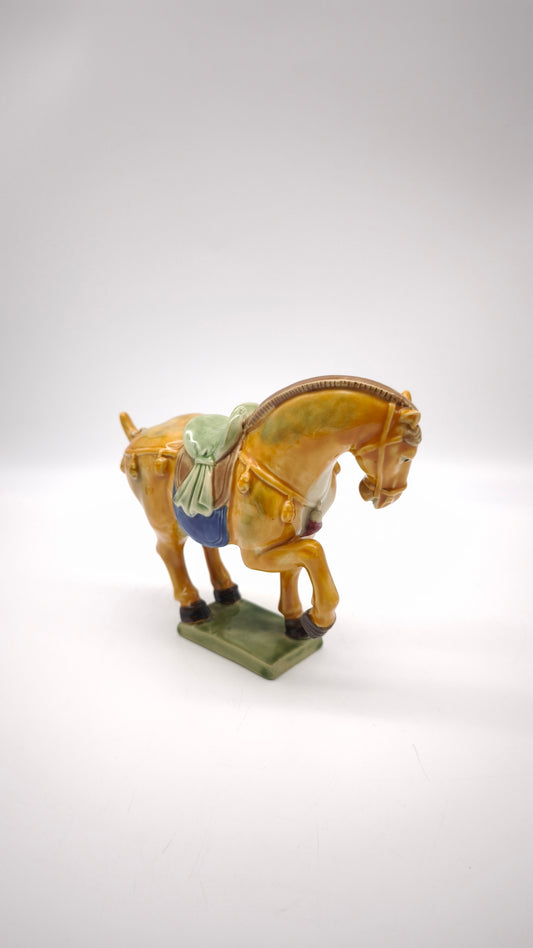 82704 Statuina cavallo in ceramica