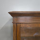 83264 Vetrina in legno un'anta con ripiani in vetro