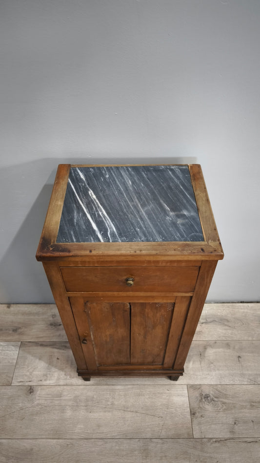 83265 Comodino in legno con piano in marmo grigio