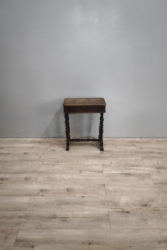 83275 Comodino in legno con cassetto