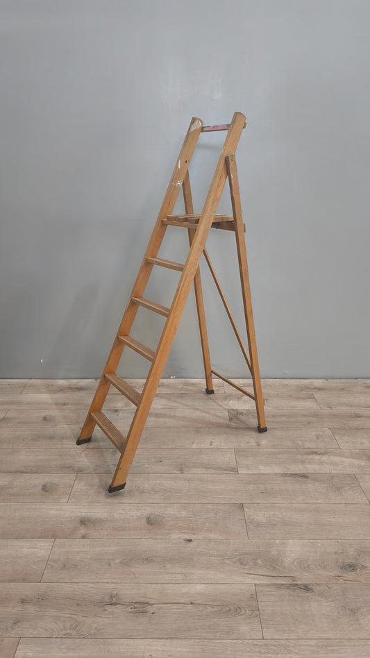 82940 Scala in legno