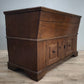 83675 Madia in legno massello con due sportelli