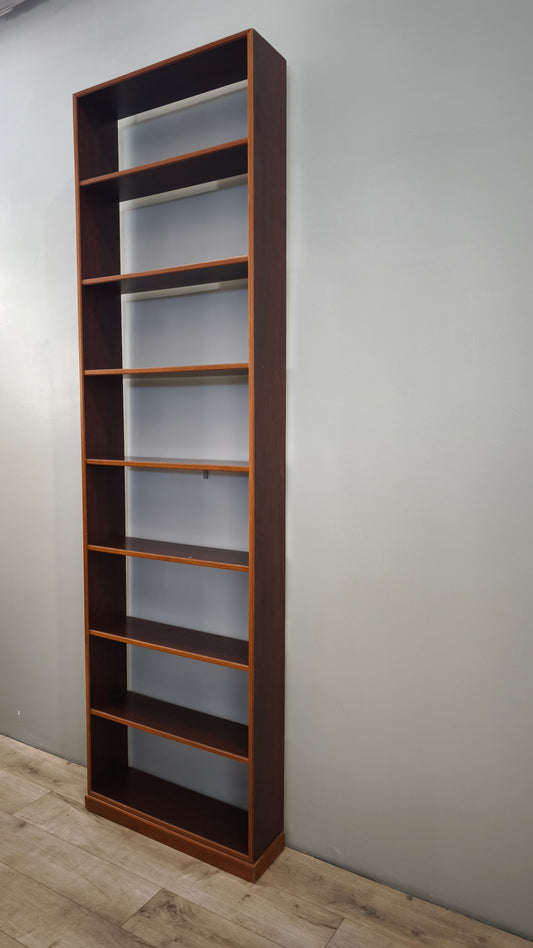 83935 Libreria alta a giorno