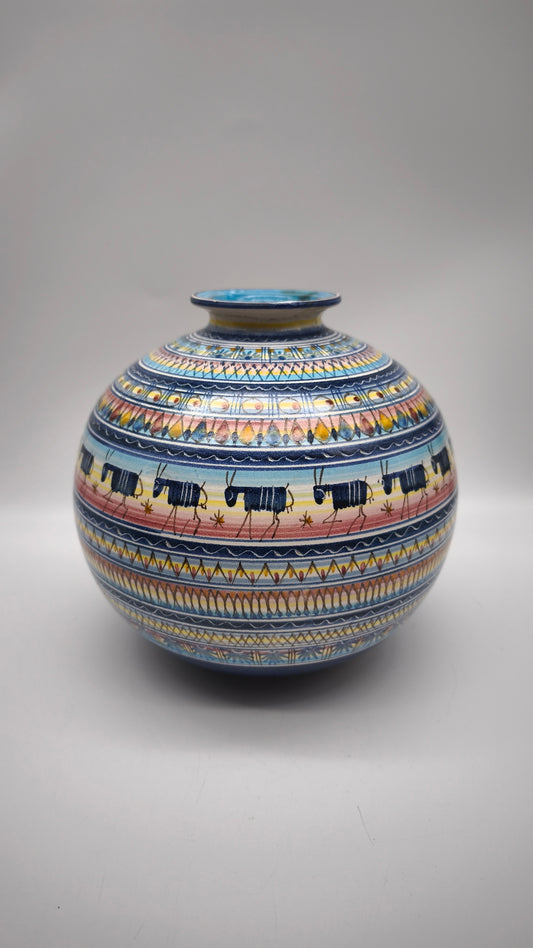 84077 Vaso in ceramica dipinta Ravello