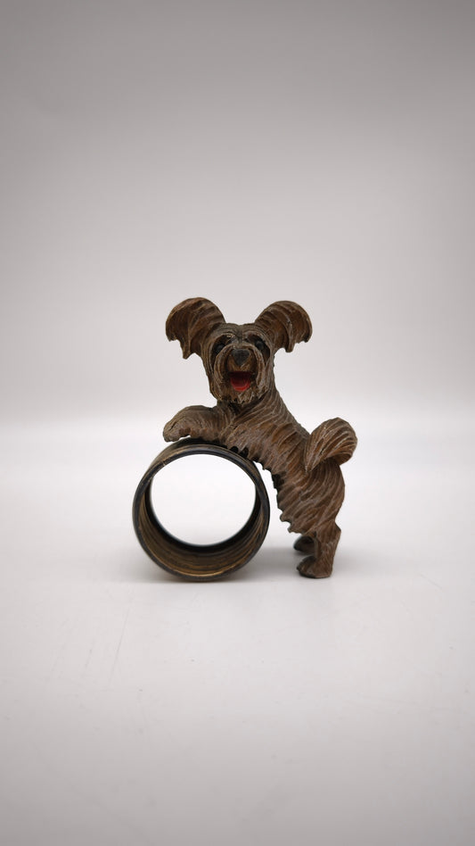 83234 Porta tovagliolo in argento con cane intagliato in legno