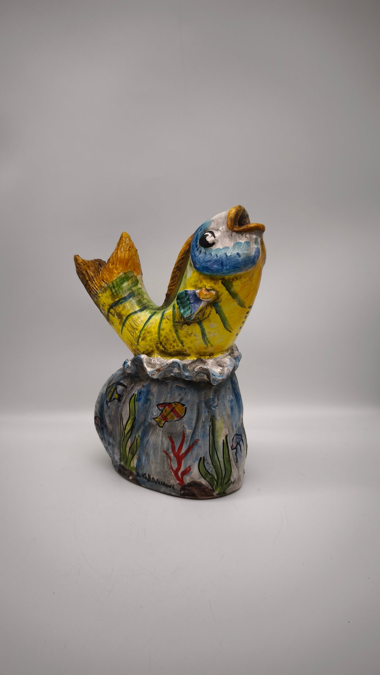 84084 Scultura pesce in ceramica di Caltagirone