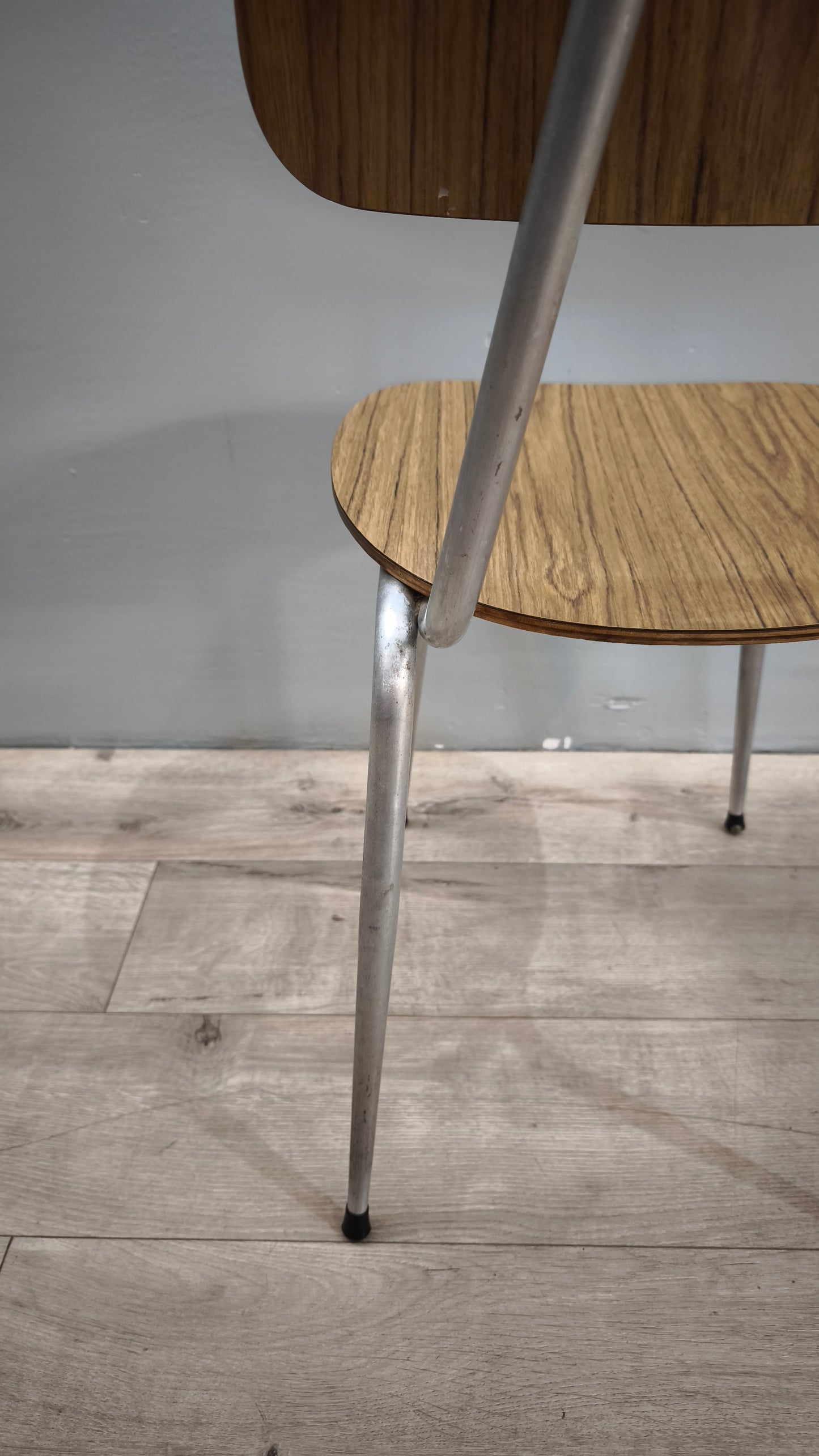 84145 Set n 4 sedie in formica marrone