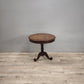 84211 Tavolino da gioco rotondo in legno di teak con scacchiera