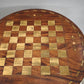 84211 Tavolino da gioco rotondo in legno di teak con scacchiera