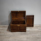 84214 Baule in legno di teak intarsiato con inserti in ottone