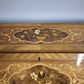 84217 Secretaire in legno intarsiato
