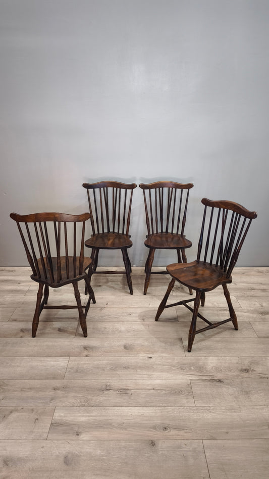 84676 Set n 4 sedie in legno