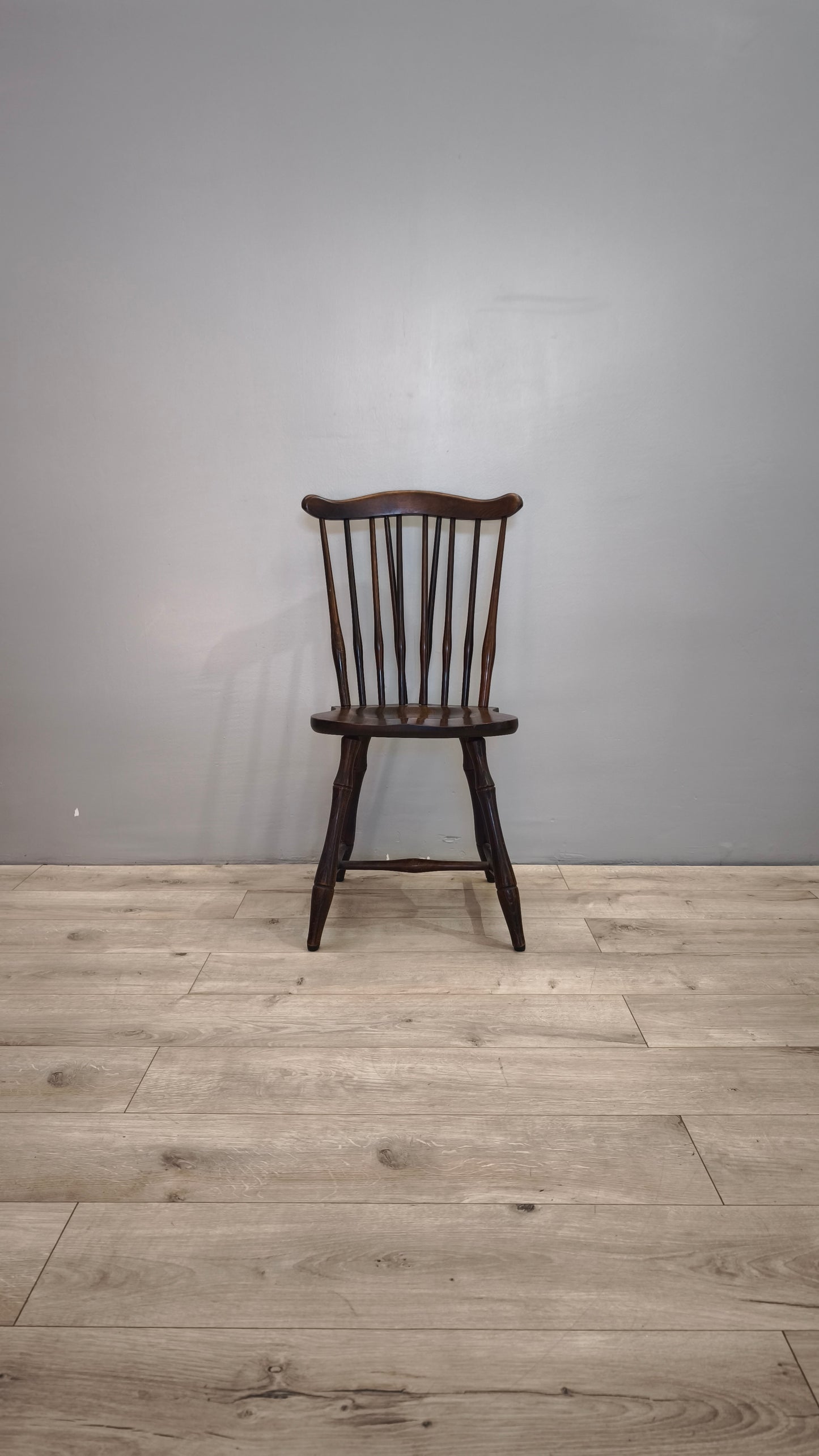 84676 Set n 4 sedie in legno
