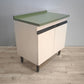 84850 Credenzina vintage due sportelli bianca e verde
