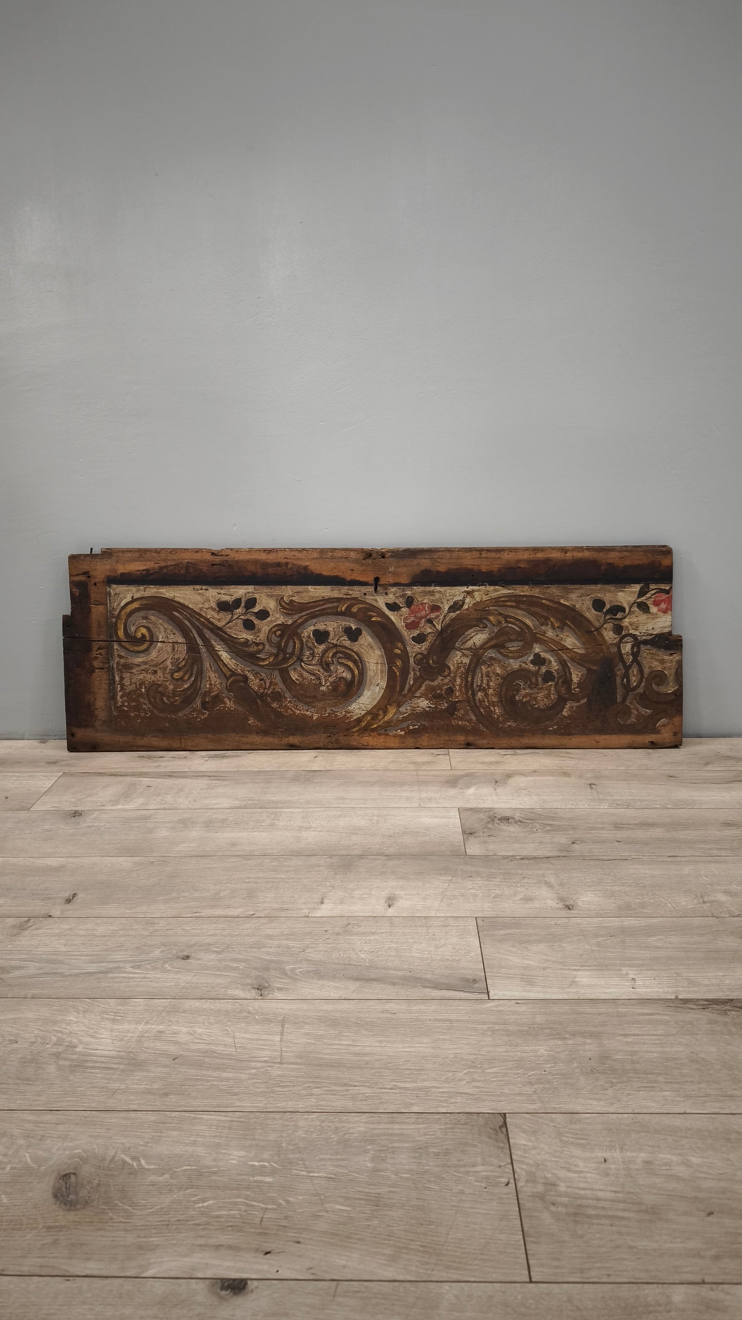 84971 Tavolo in legno dipinta