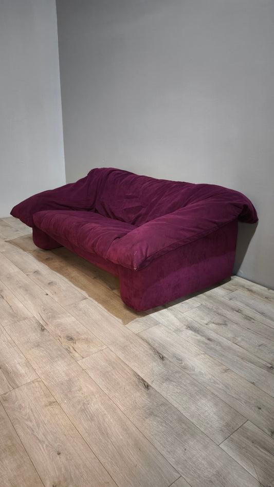 85178 Divano due posti Ligne Roset color melanzana
