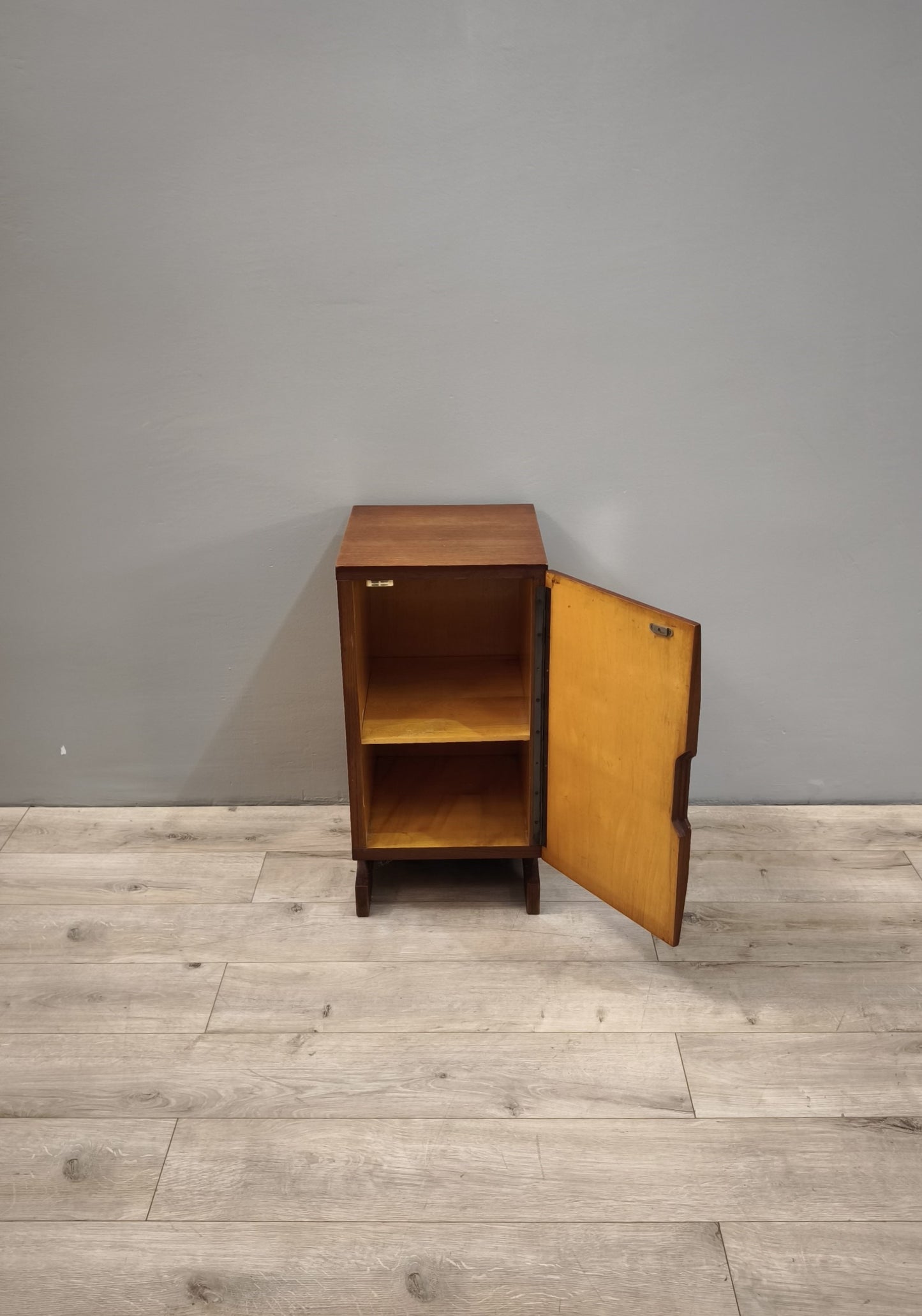 85171 Mobiletto stile svedese uno sportello