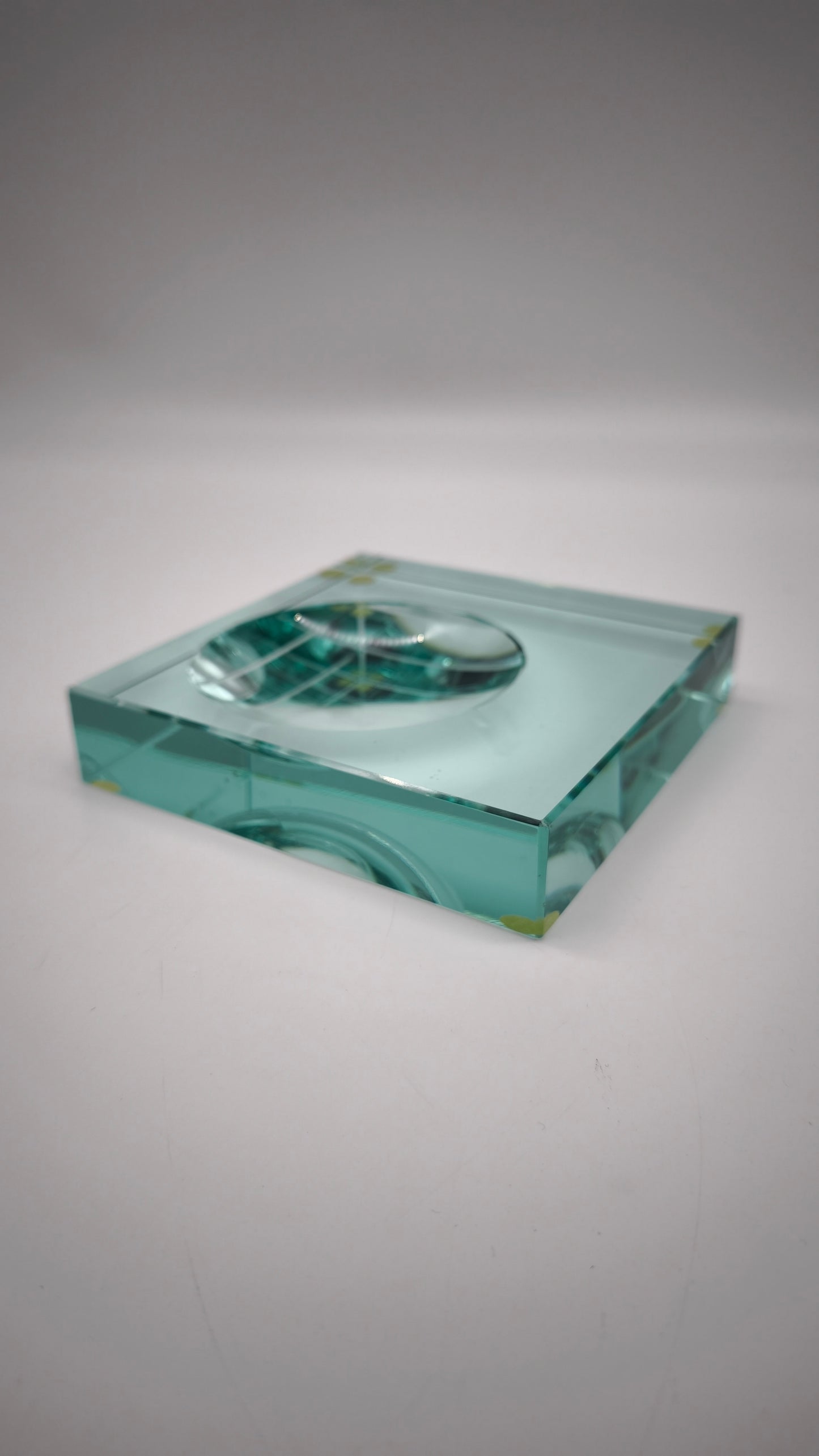 85159 Porta cenere in vetro Fontana Arte