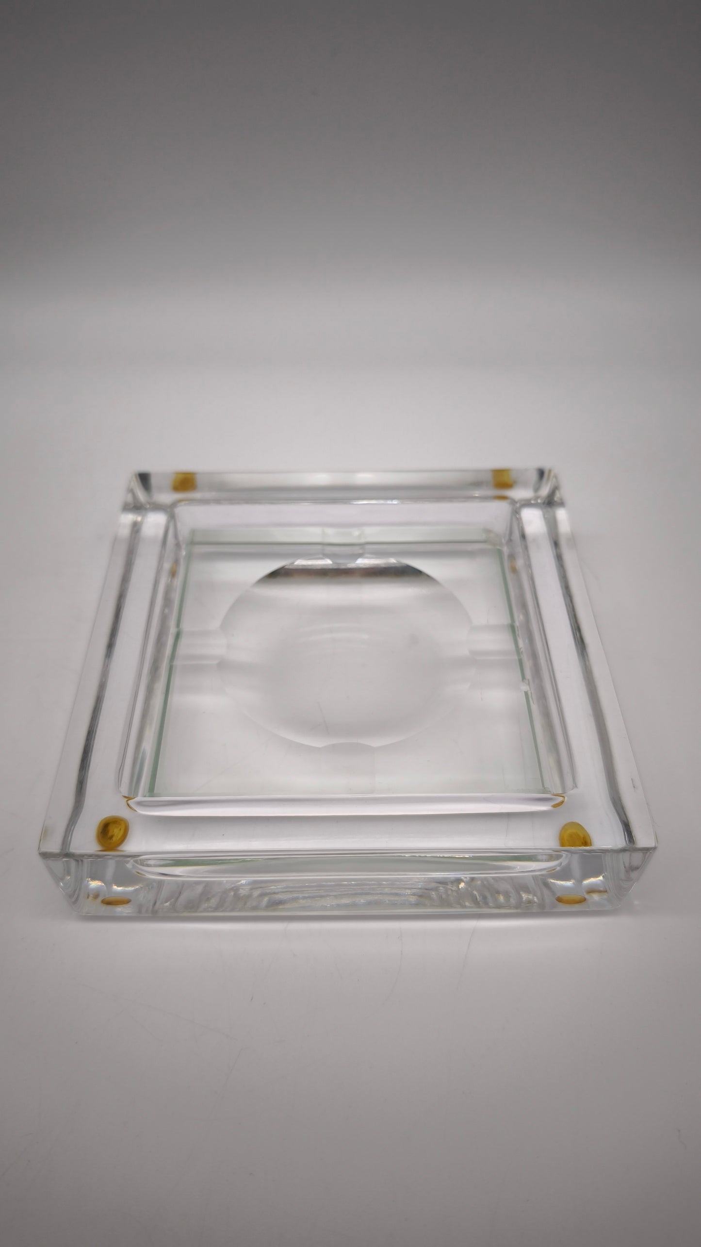 85214 Porta cenere in metallo, sughero e vetro