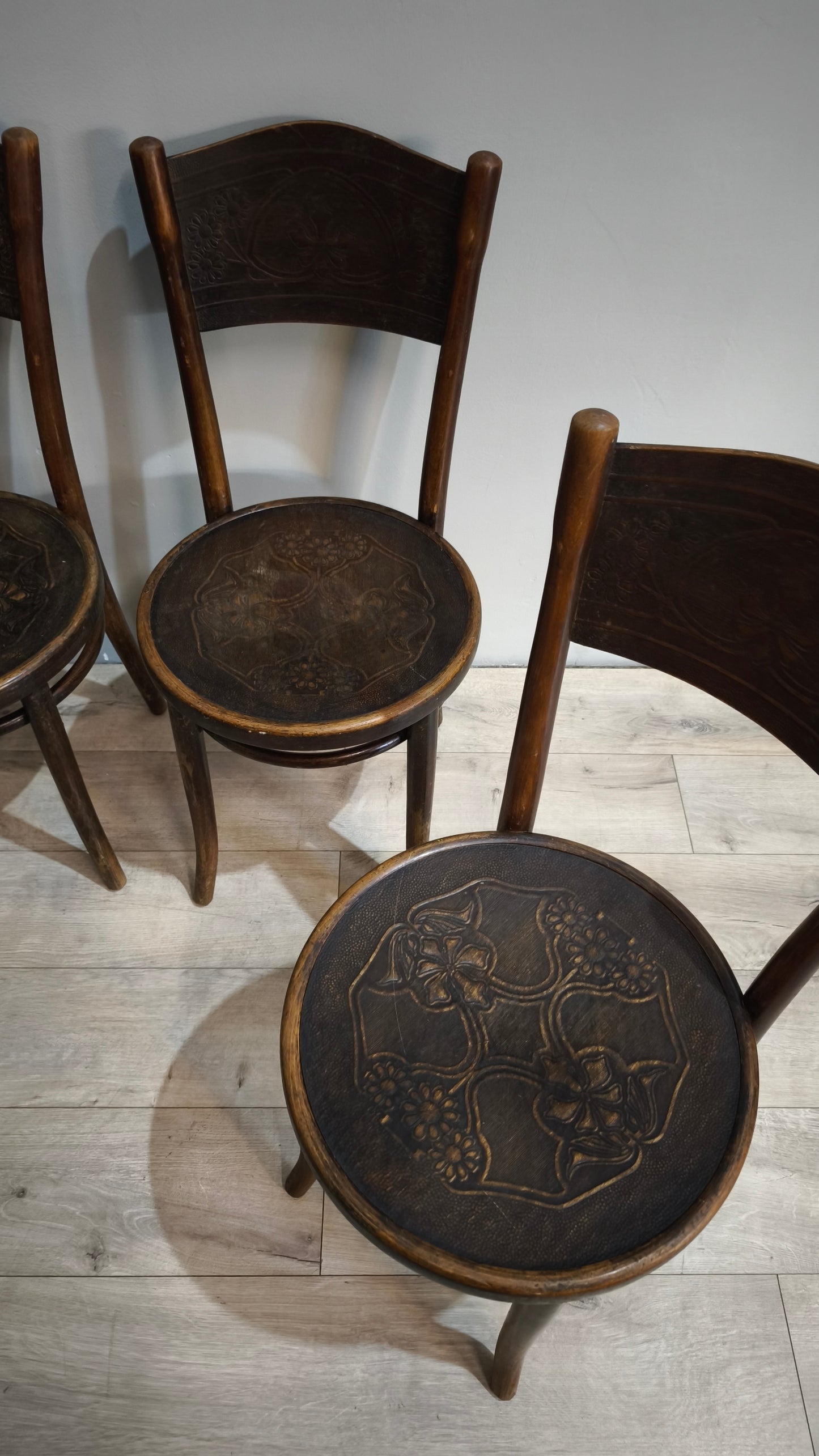 85273 Set n 4 sedie in legno Thonet