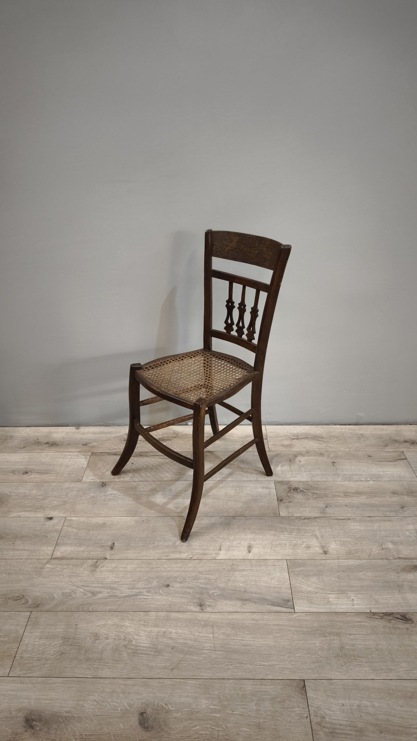 85634 Sedia in legno con seduta in paglia di Vienna