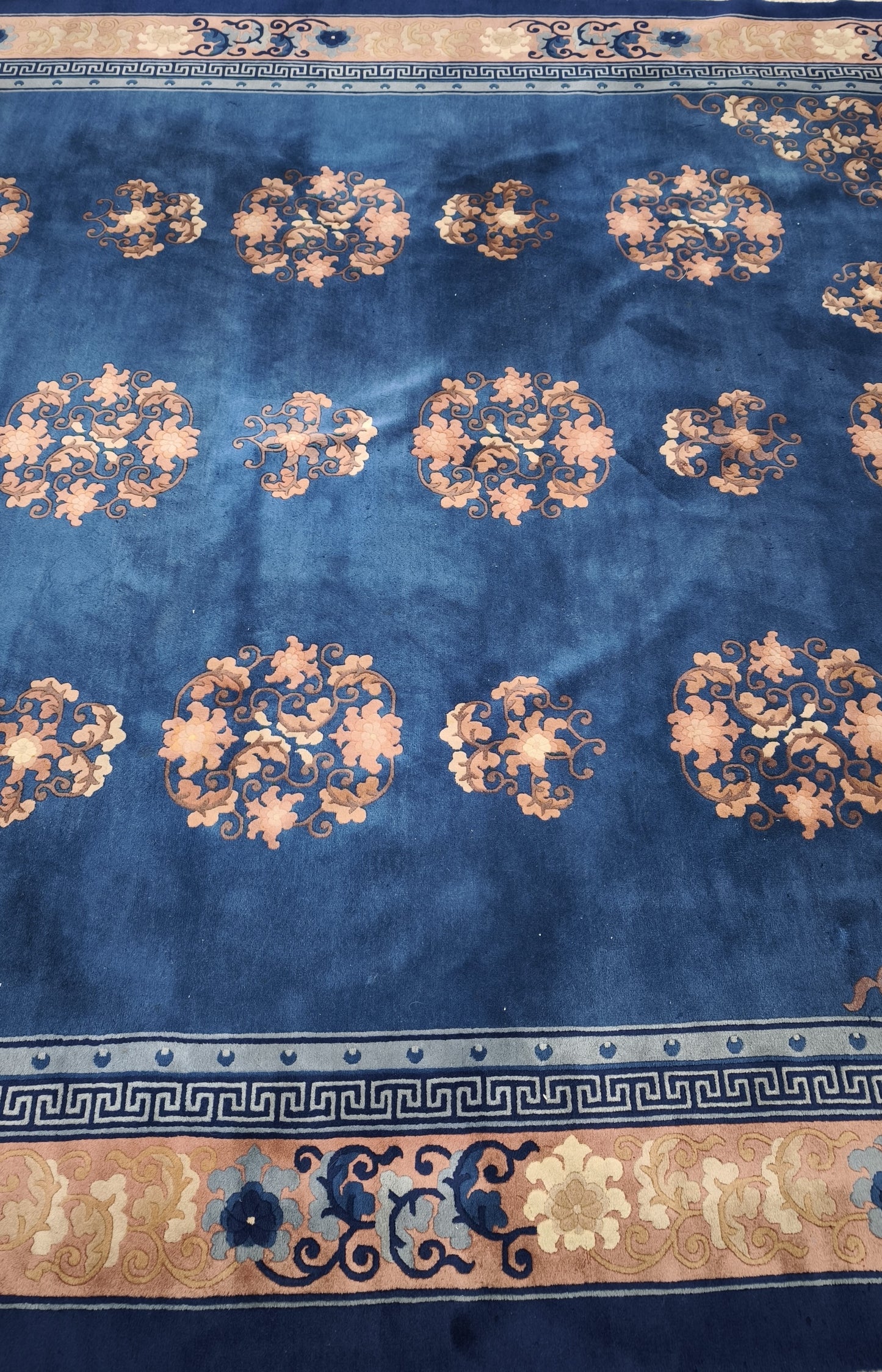 85658 Tappeto grande in fibra naturale blu e rosa con fiori 305cm x 340cm